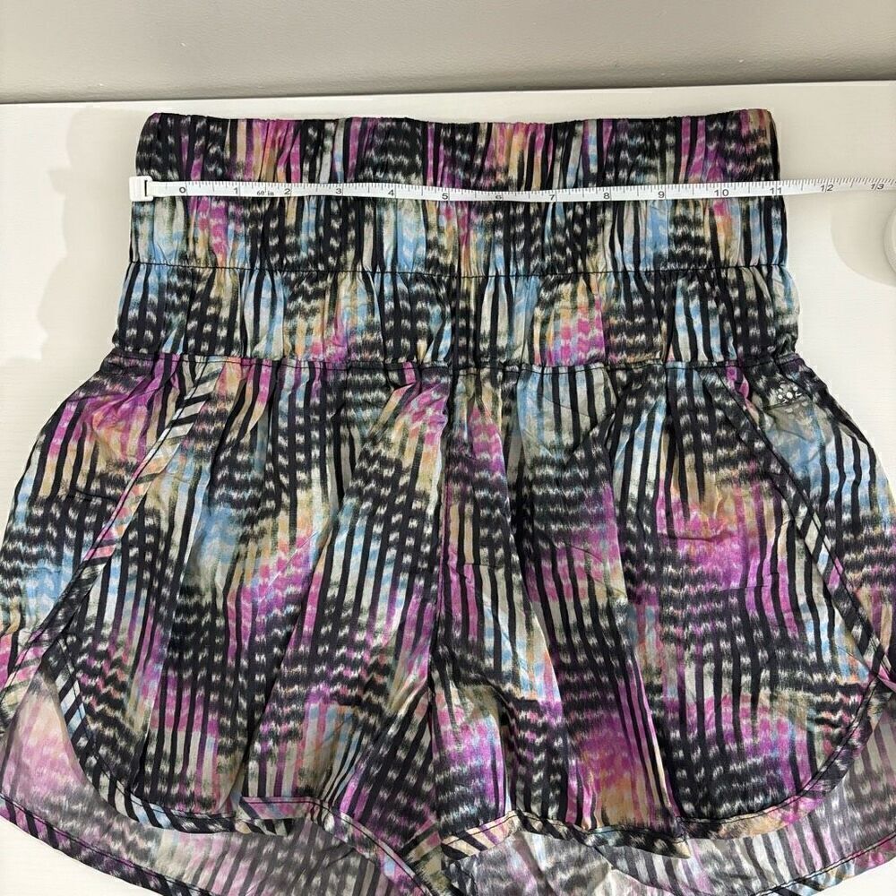 Free People FP Movement The Way Home Euphoria Print Shorts Size S - Picture 6 of 11